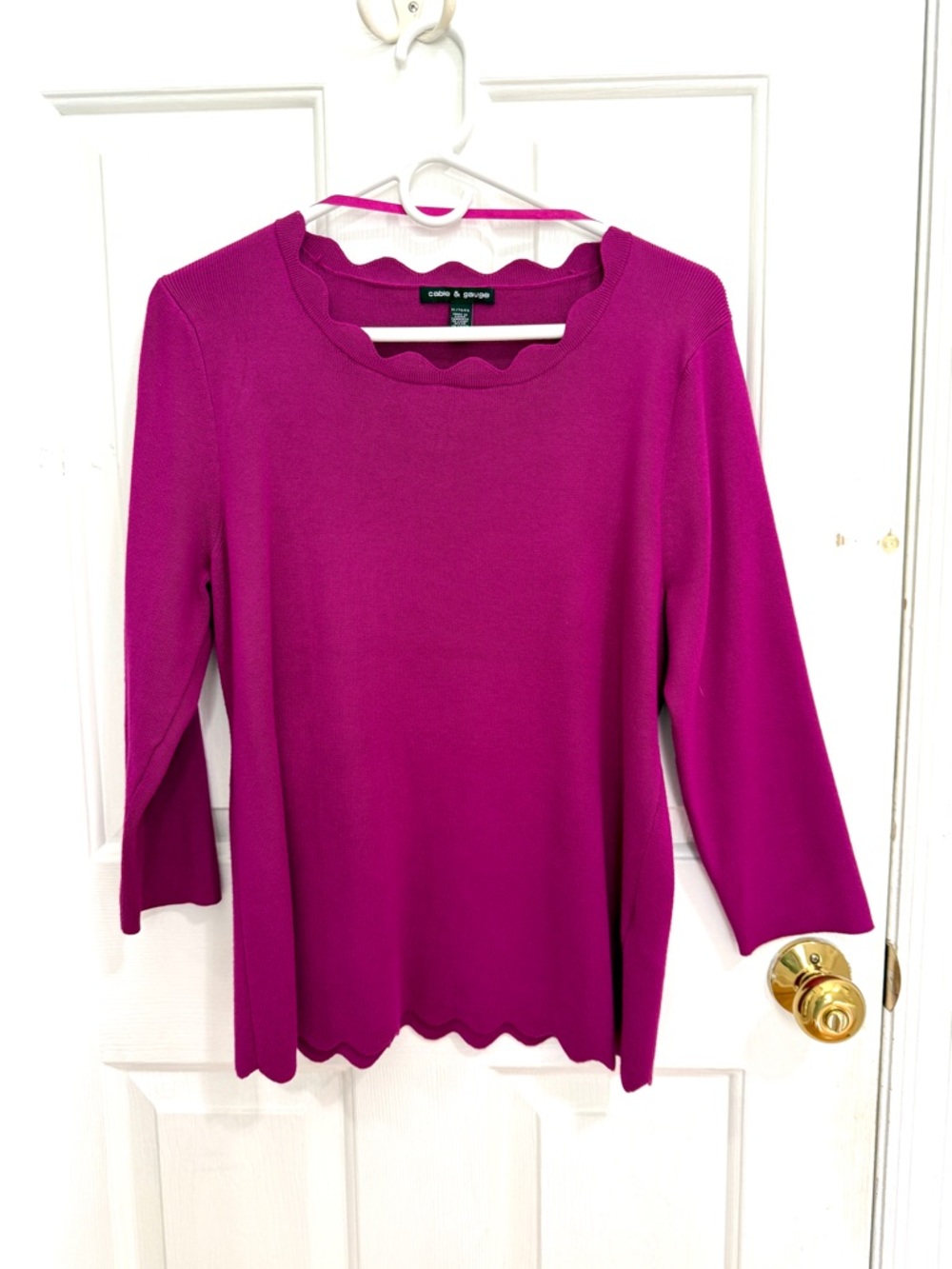Cable & Gauge Magenta Scallop-Trim Long Sleeve Top